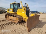 Used Dozer for Sale,Used Bulldozer in yard,Front of used Bulldozer for Sale